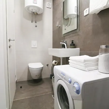 Apartman Marina アパート マカルスカ