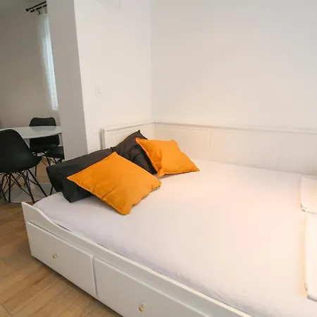 Apartment Apartman Marina
