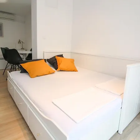 Apartman Marina アパート