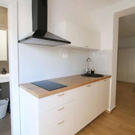 Apartman Marina アパート